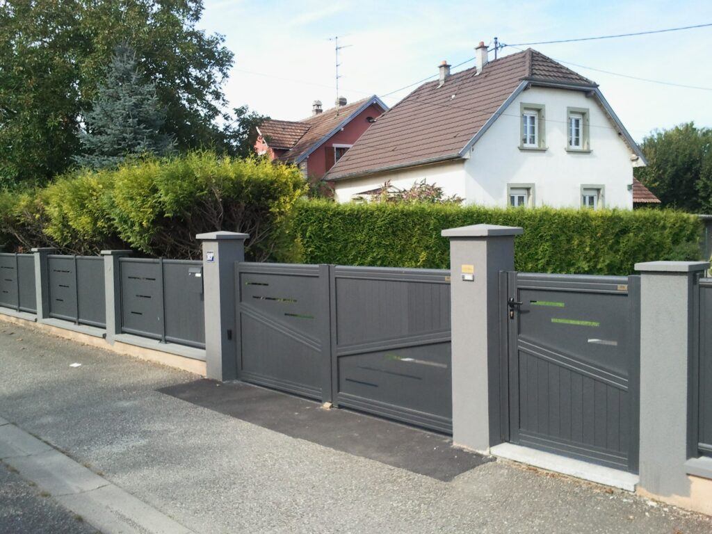 P CHIANELLA Zillisheim min 12 1024x768 Un portail accompagné de sa clôture à Zillisheim