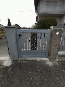 2aa38c09 91d2 4cba aac6 dae46a09a187 225x300 RÉALISATIONS