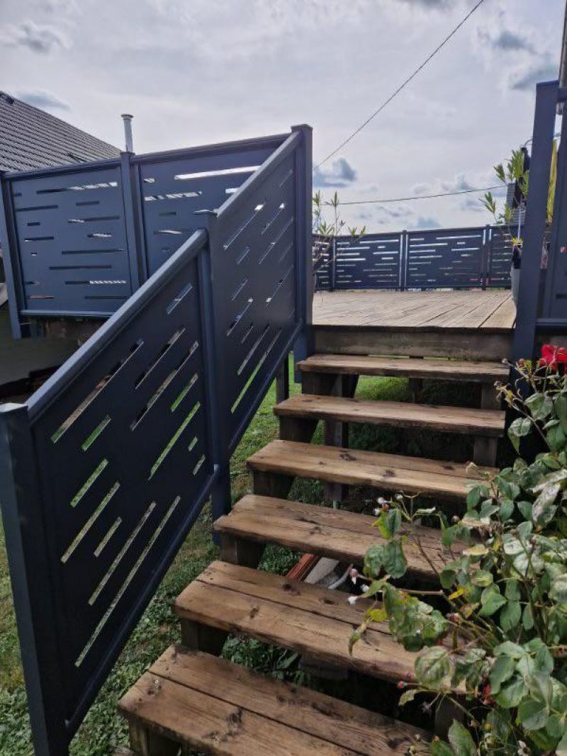 IMG 20231012 WA0009 rgec1b6ztp9z9io71v0gvfegyz37hprstyvo2odfvy Escaliers extérieurs aluminium